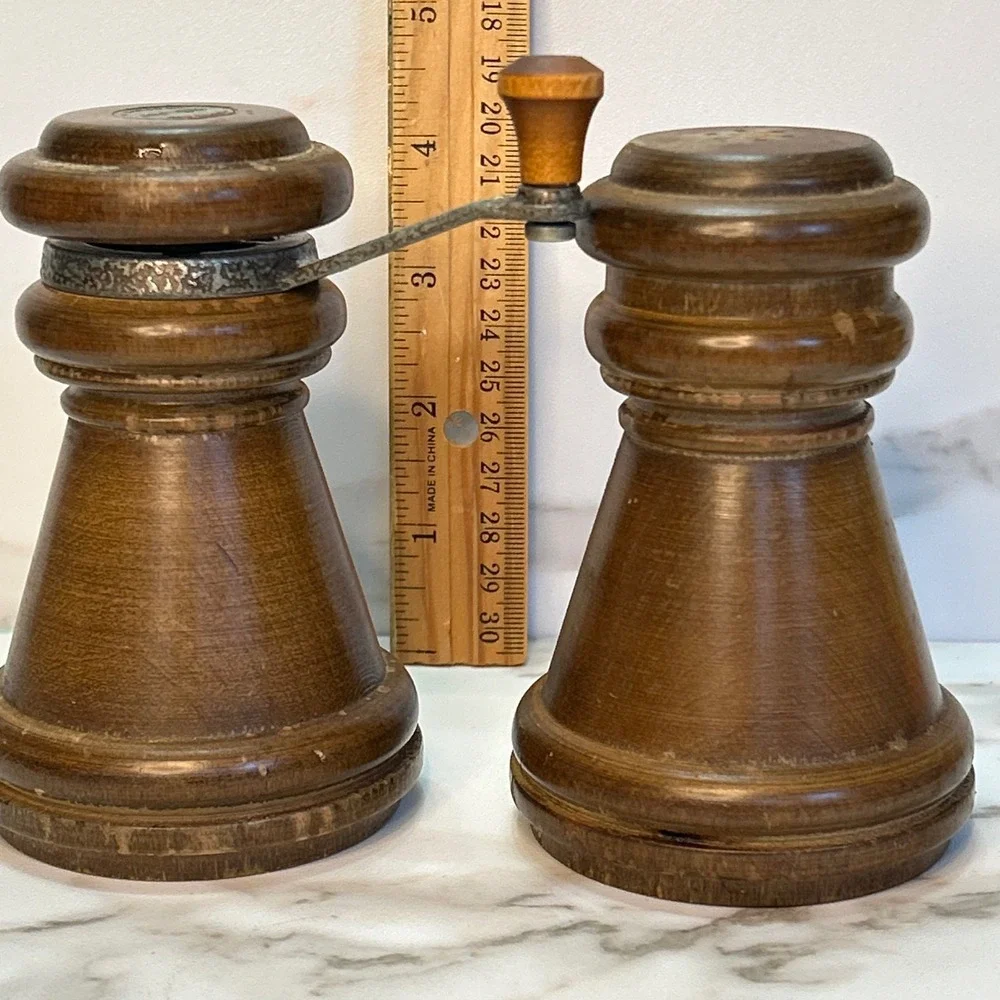Vintage Mr. Dudley Wood Salt Shaker & Pepper Mill Set Crank Grinder Mid Century